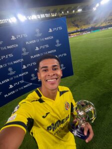 Villarreal, il Sommergibile affonda il Napoli: rimonta lampo alla Cerámica e la Spagna celebra Íñigo Pérez. Azzurri a zero punti