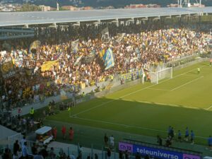 Frosinone-Sassuolo, allo Stirpe va in scena la sfida delle sorprese: canarini a caccia di riscatto, neroverdi a digiuno di successi esterni